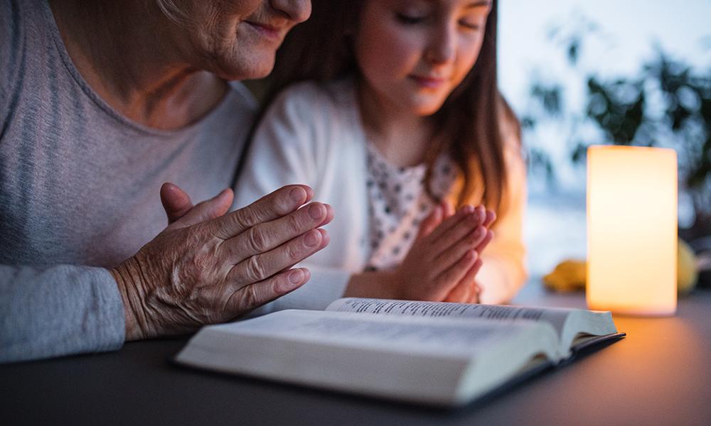 CATHOLIC GRANDPARENTS ON A MISSION TO SHARE THEIR FAITH WITH THEIR GRANDKIDS