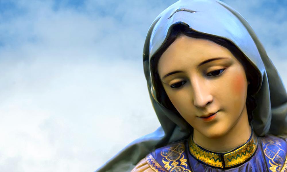 Consecrate yourself to Jesus through Mary