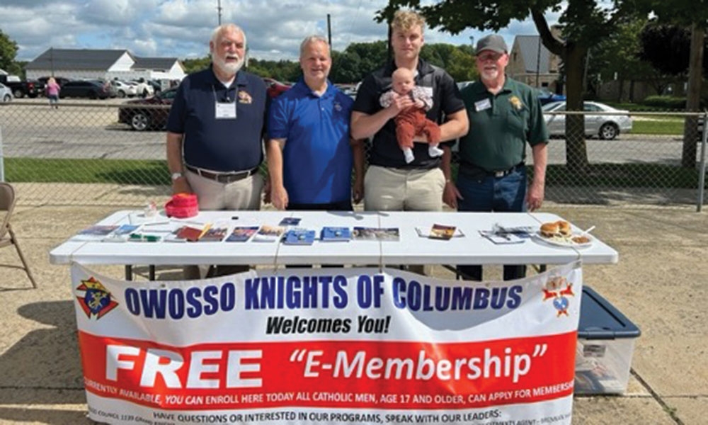 Council 1139 and our K of C Field Agent at St. Paul’s Owosso Parish Picnic